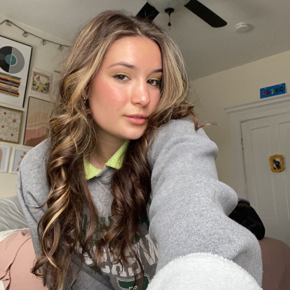 Meet your Posher, Maia